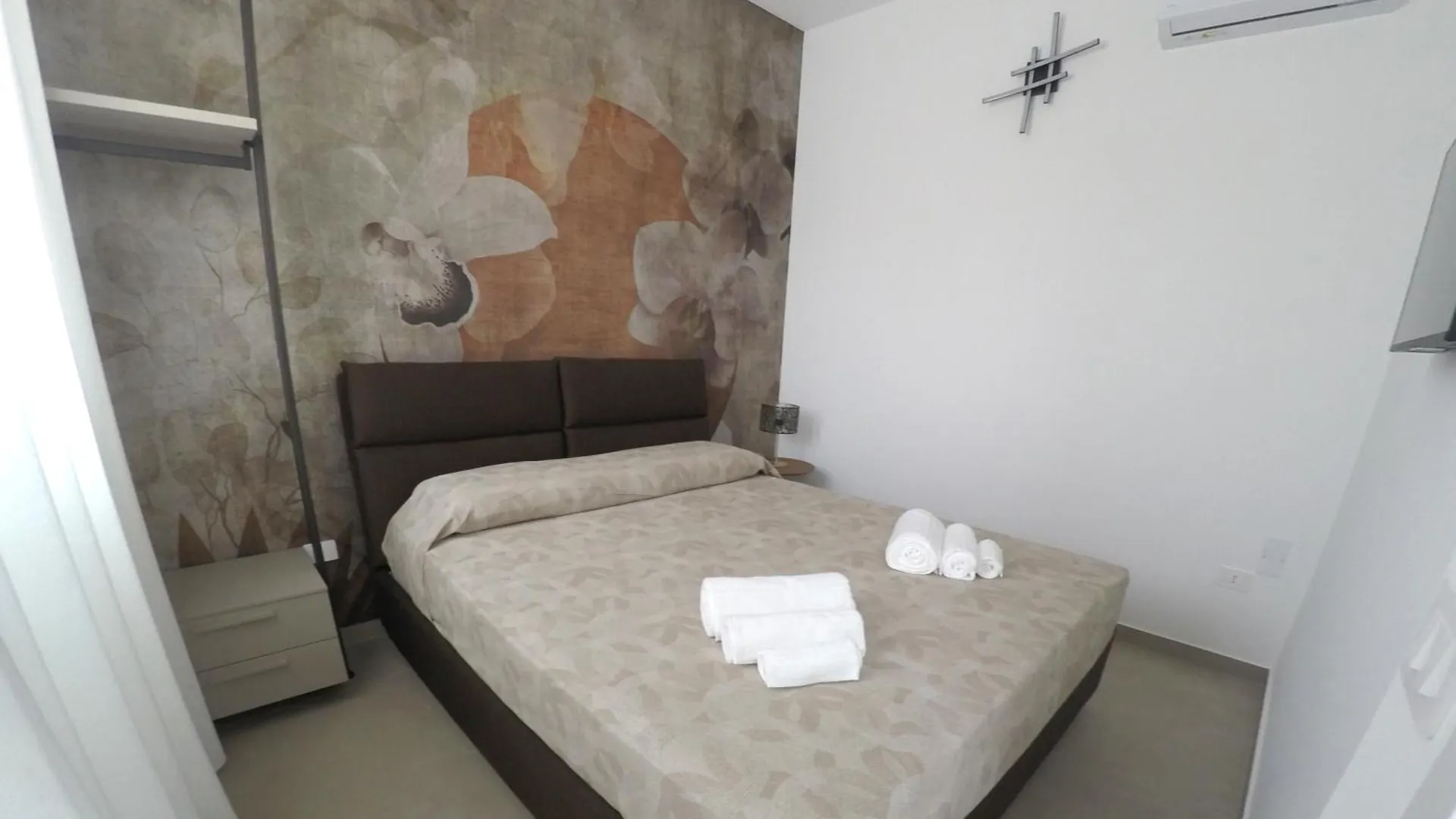 Riflessi Sul Plemmirio Villa 0*,
